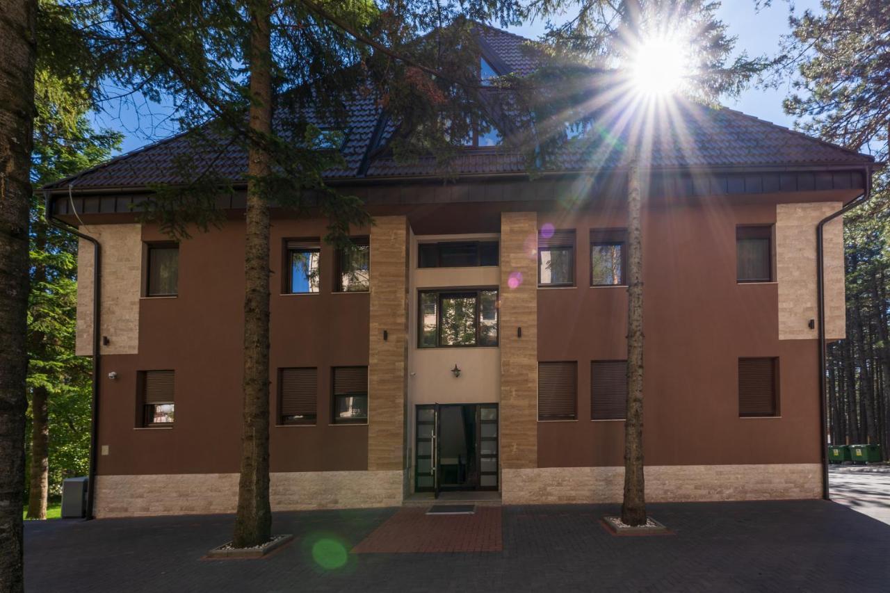 Lovac Apartmani Zlatibor Buitenkant foto