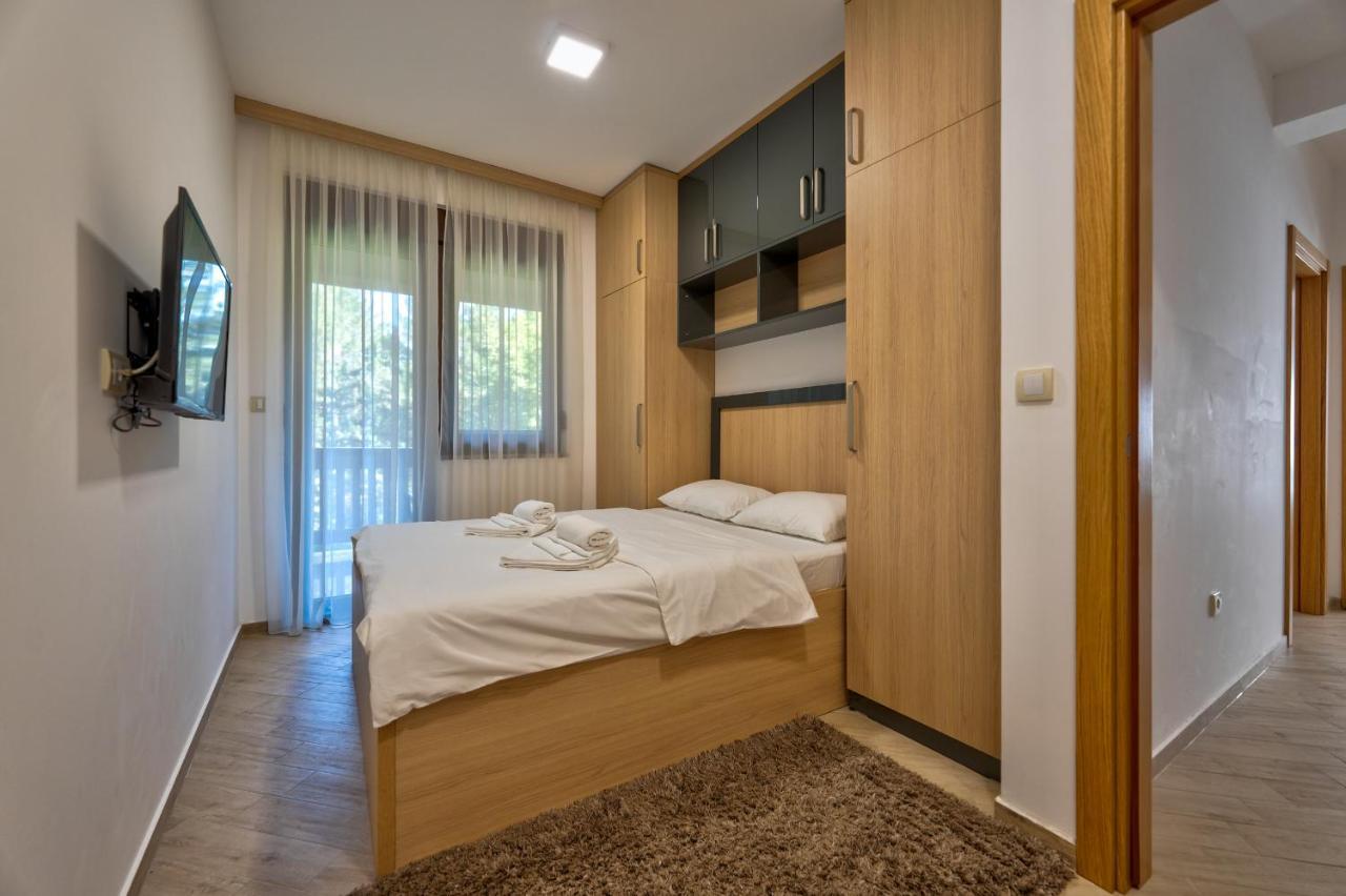 Lovac Apartmani Zlatibor Buitenkant foto