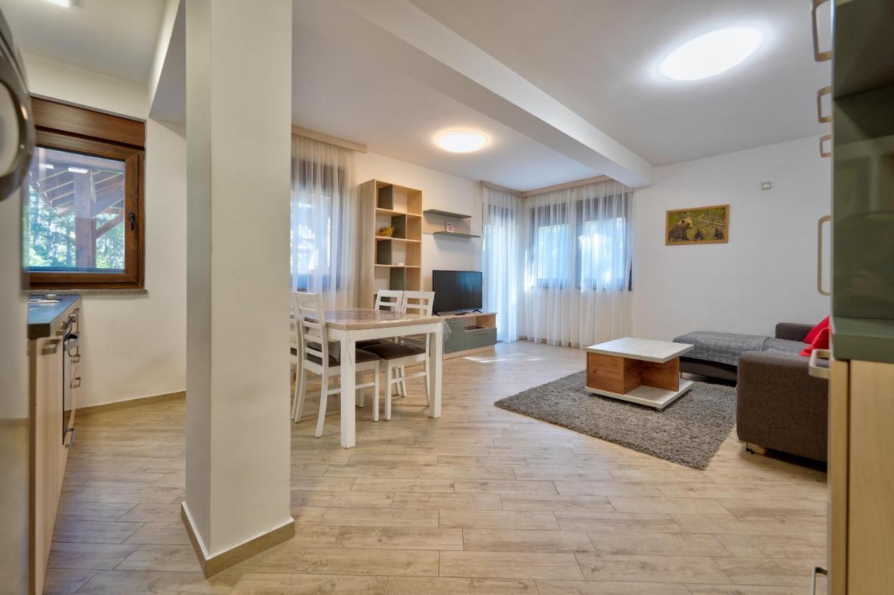 Lovac Apartmani Zlatibor Buitenkant foto