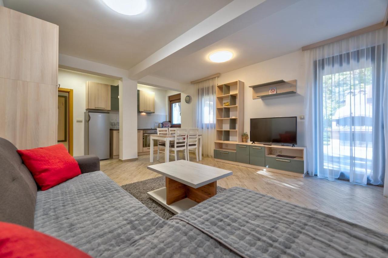Lovac Apartmani Zlatibor Buitenkant foto
