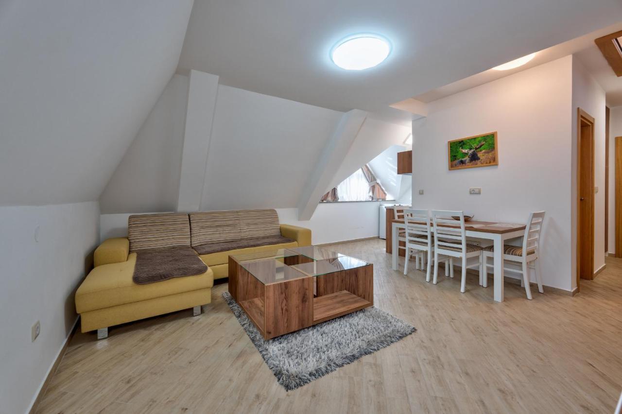 Lovac Apartmani Zlatibor Buitenkant foto