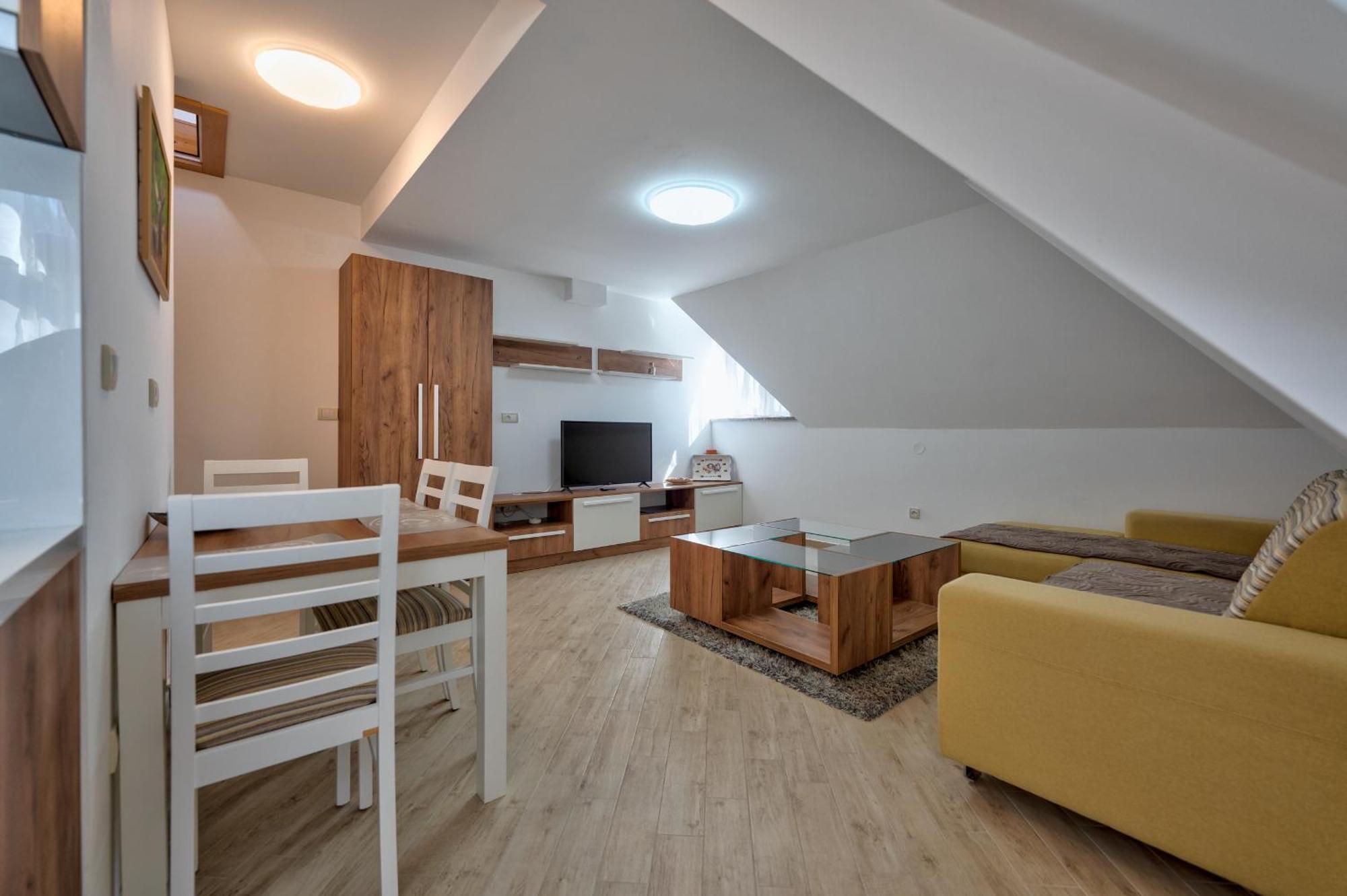 Lovac Apartmani Zlatibor Kamer foto