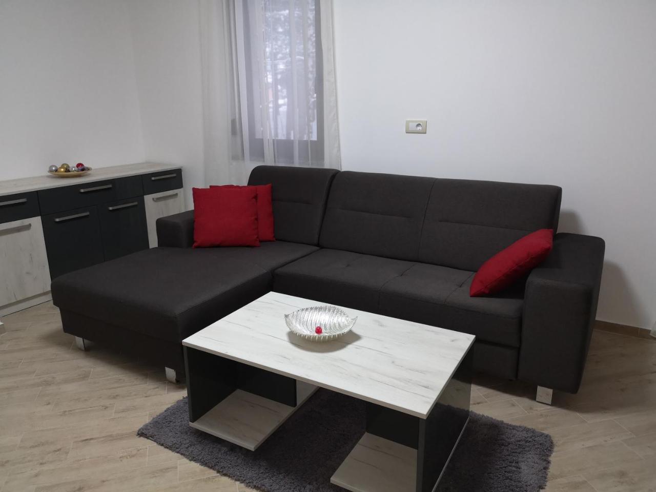 Lovac Apartmani Zlatibor Buitenkant foto